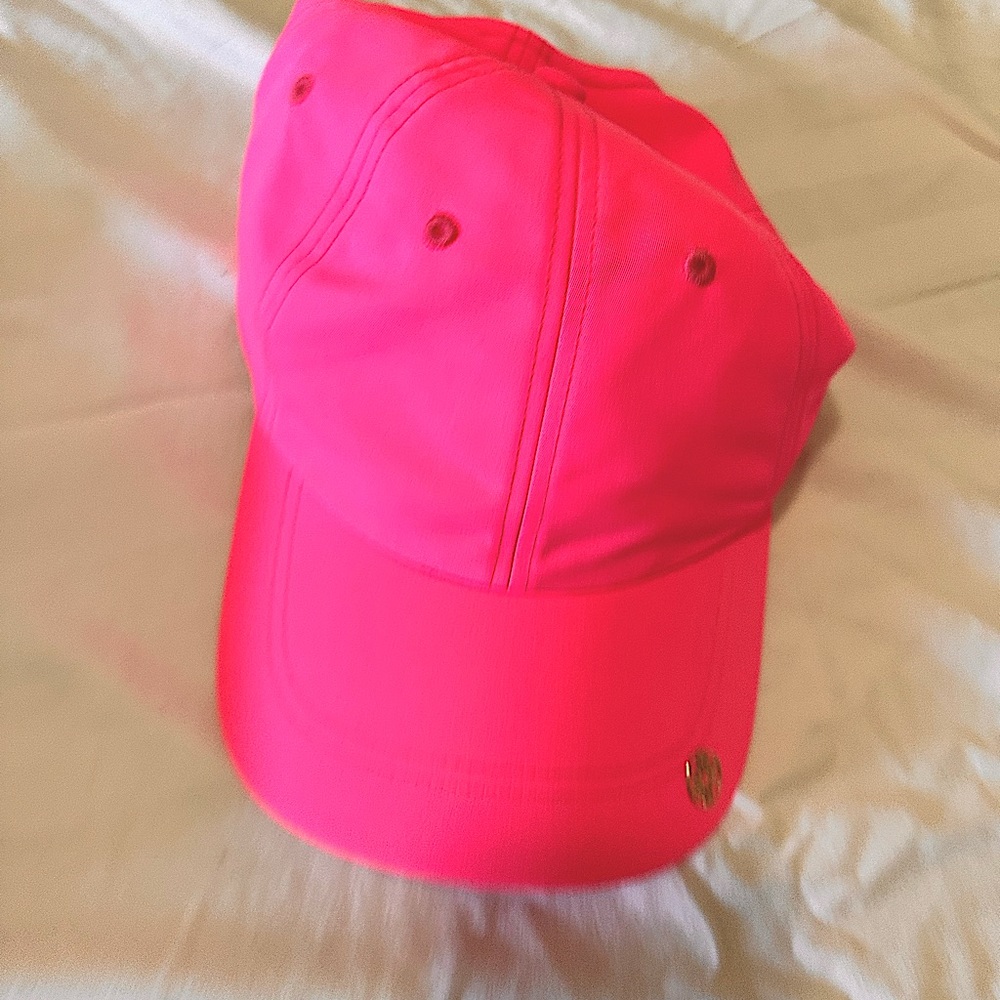 Lily Pulitzer Run Around Hat